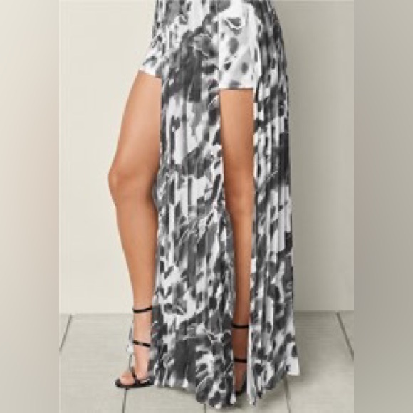 M Silt Maxi Dress/Romper - Picture 4 of 4
